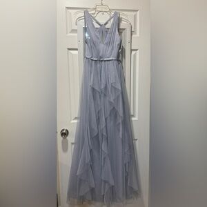 NWT White by Vera Wang Bobbin Net Plunging Flange Skirt Dress. Size 2